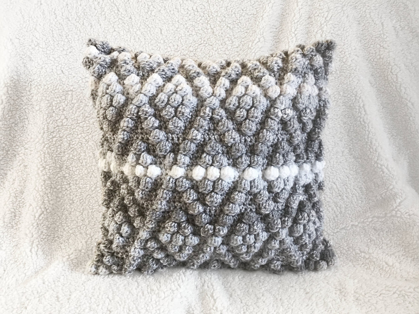 Diamond Pillow Cover | Crochet Pattern