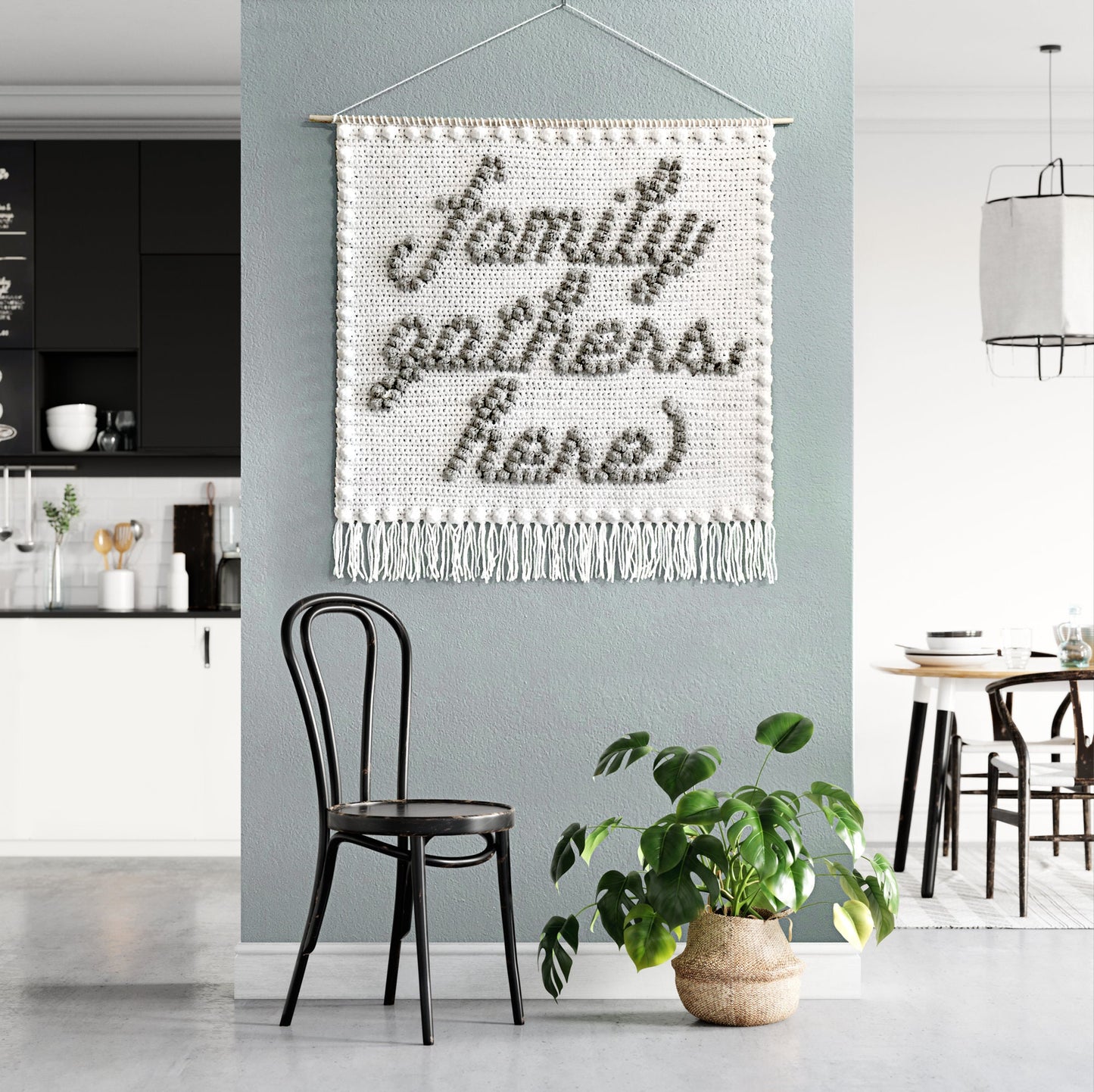 Family Gathers Here Wall Hanging | Crochet Pattern