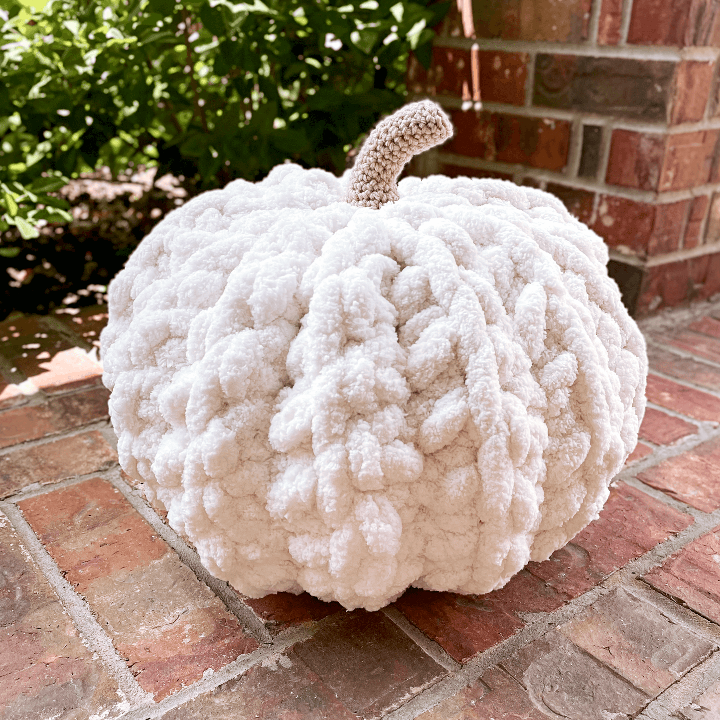 Chunky Pumpkin Pillow | Crochet Pattern